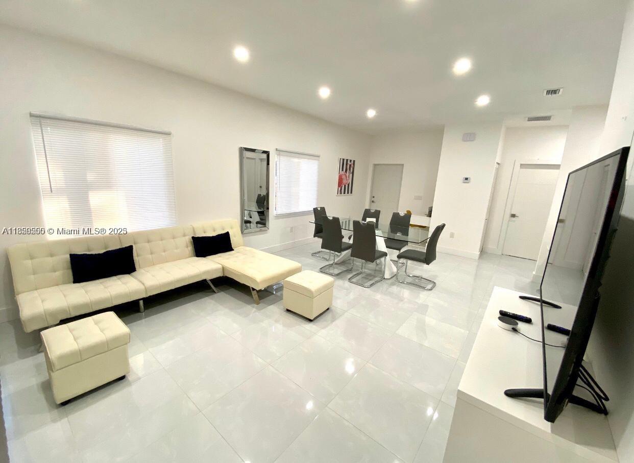 9995 NW 23rd Ave # 9995