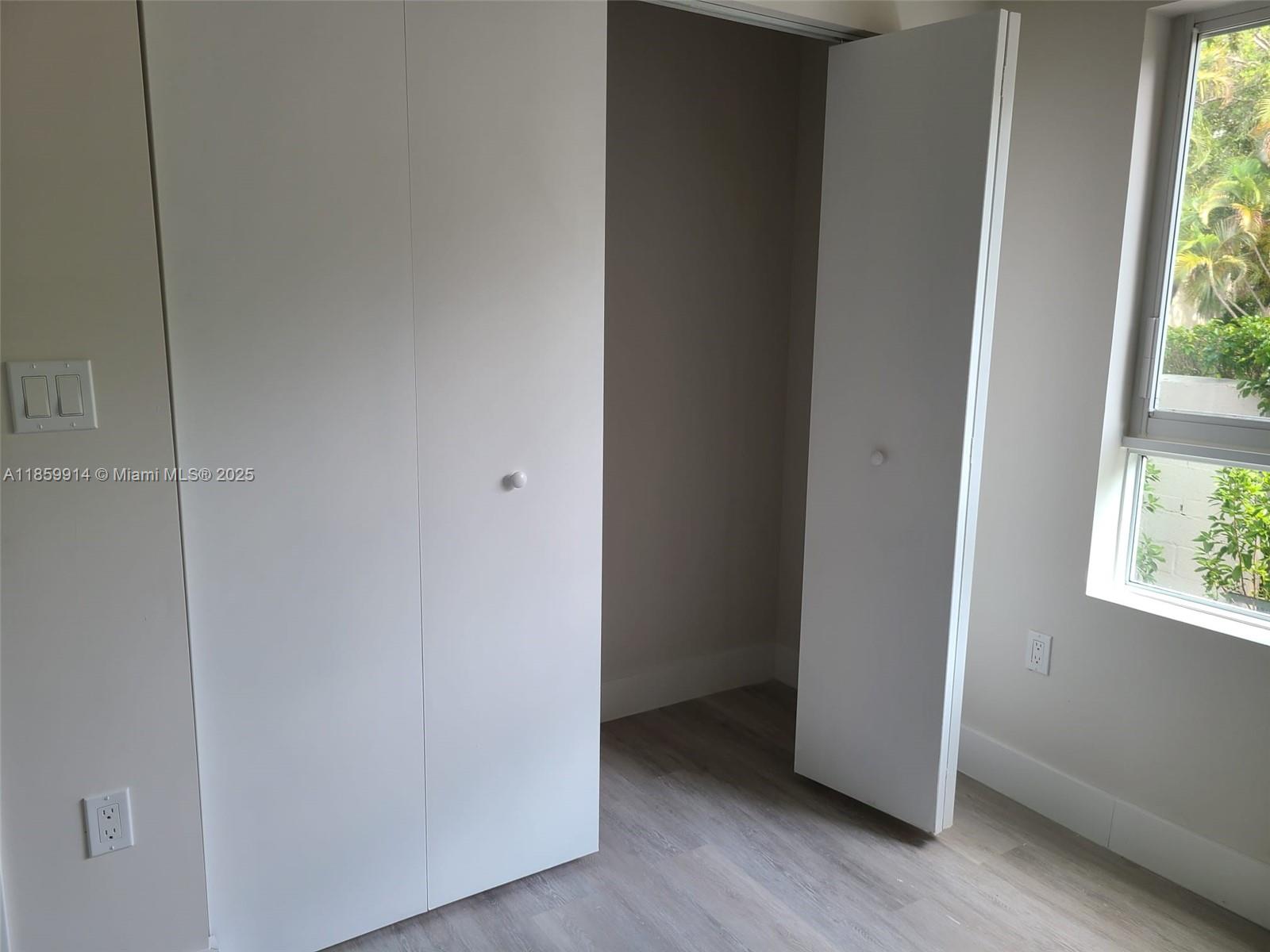2555 NE 193 St # 2114, Miami Unit: 2114