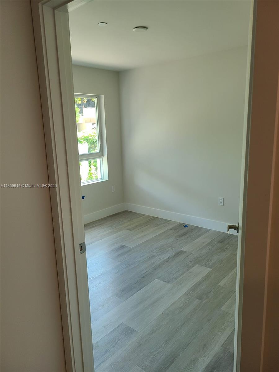 2555 NE 193 St # 2114, Miami Unit: 2114