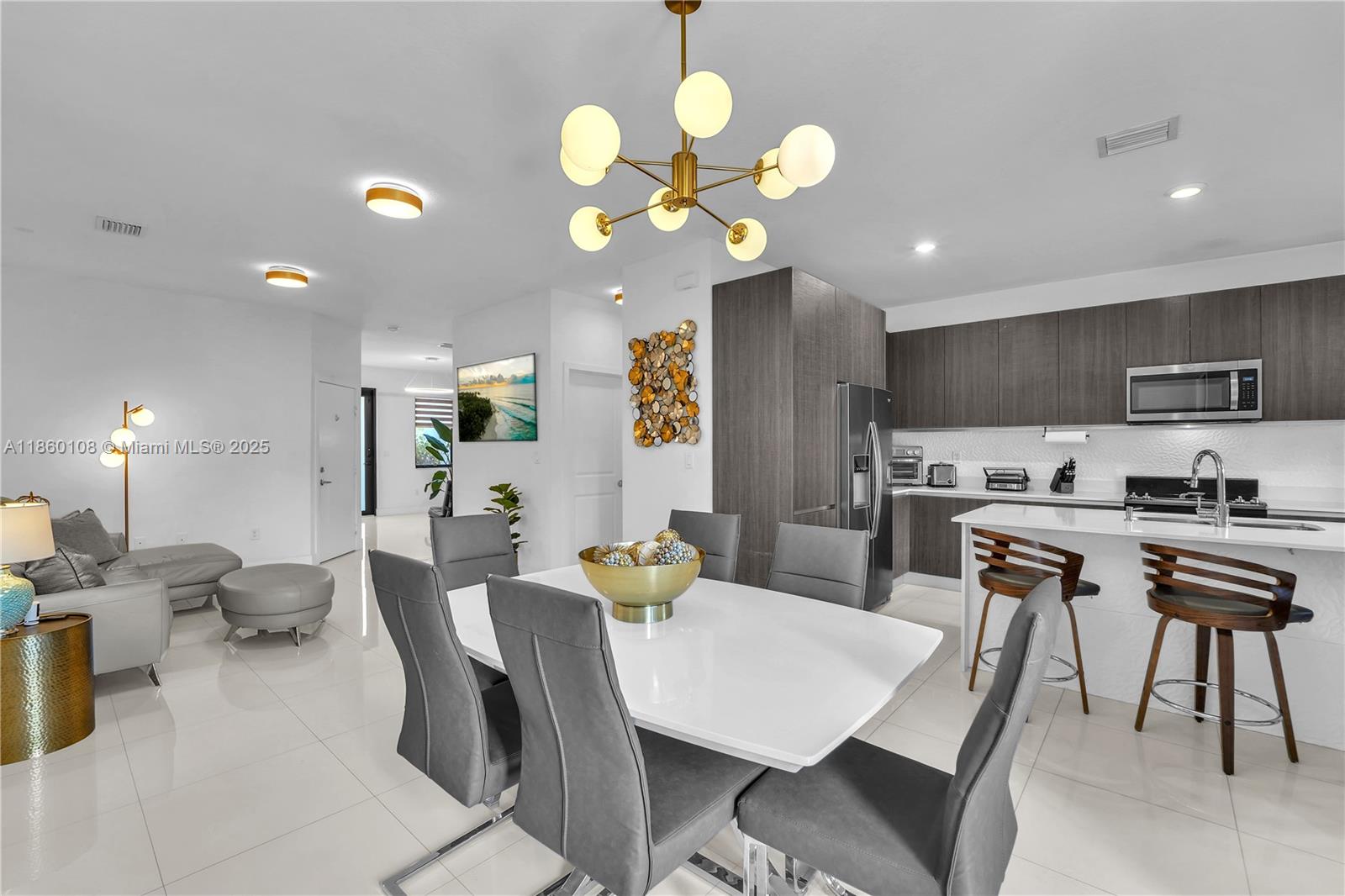 487 SW 91st Ave, Miami