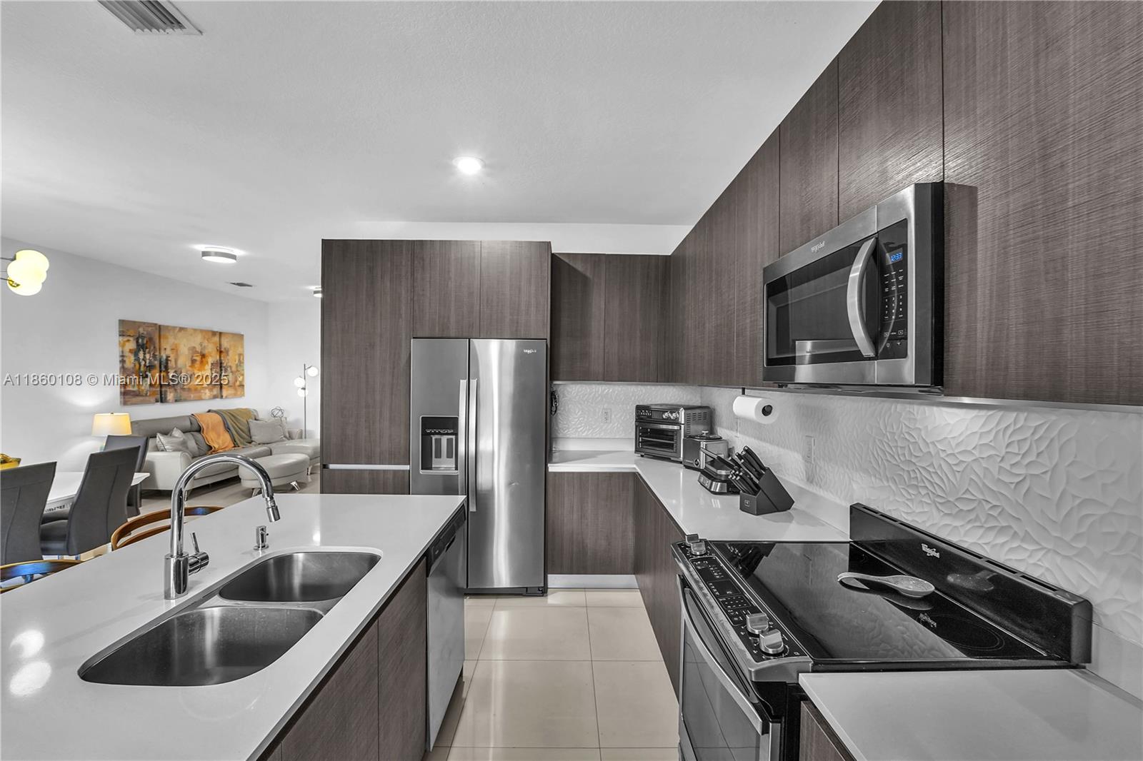 487 SW 91st Ave, Miami