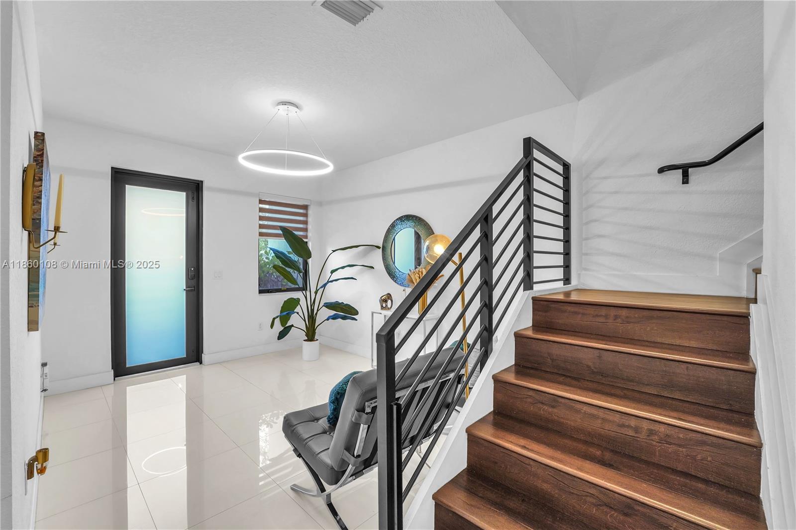 487 SW 91st Ave, Miami