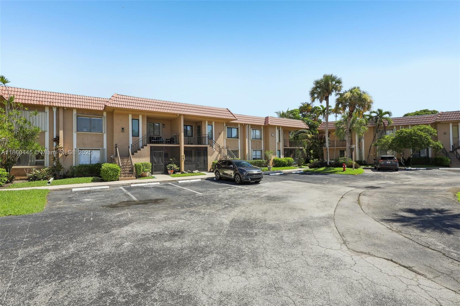 195 Lakeview Dr # 105