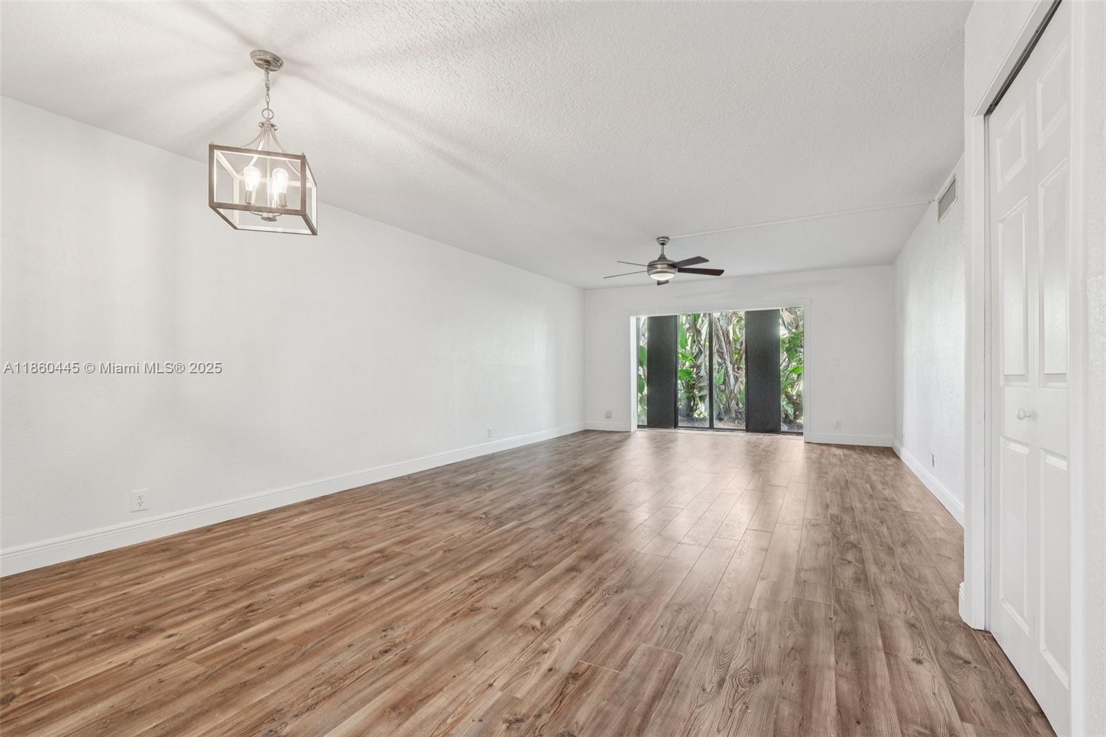 195 Lakeview Dr # 105