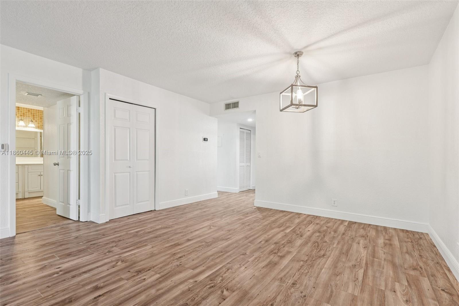 195 Lakeview Dr # 105