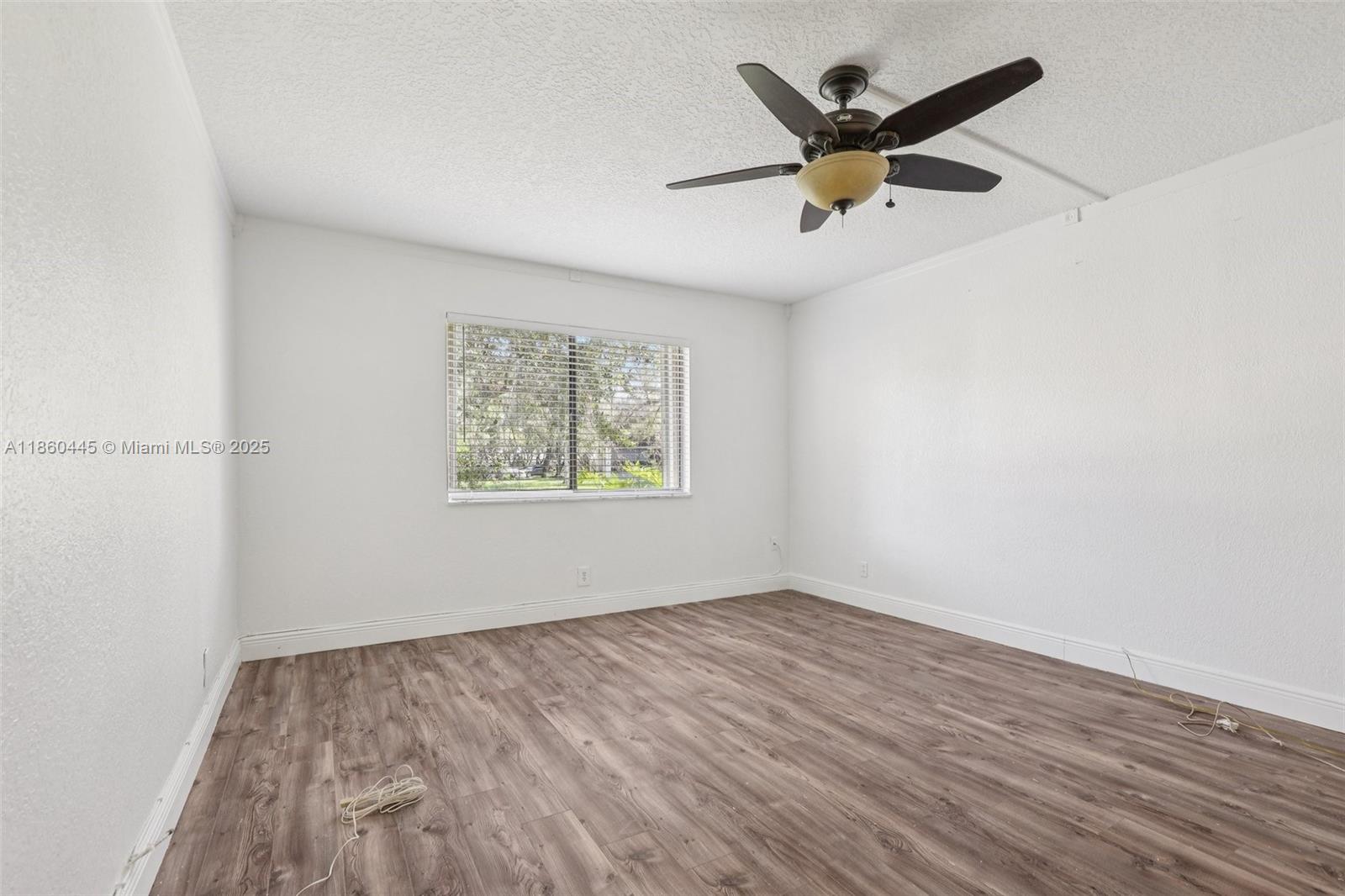 195 Lakeview Dr # 105