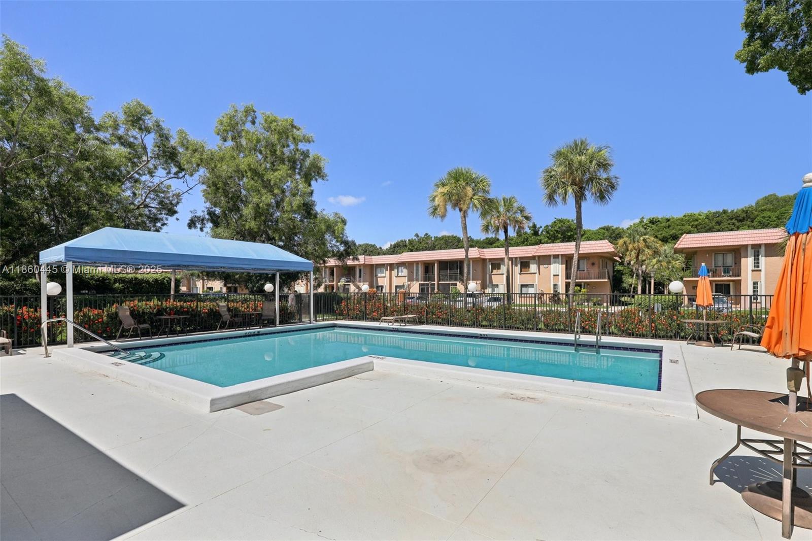 195 Lakeview Dr # 105