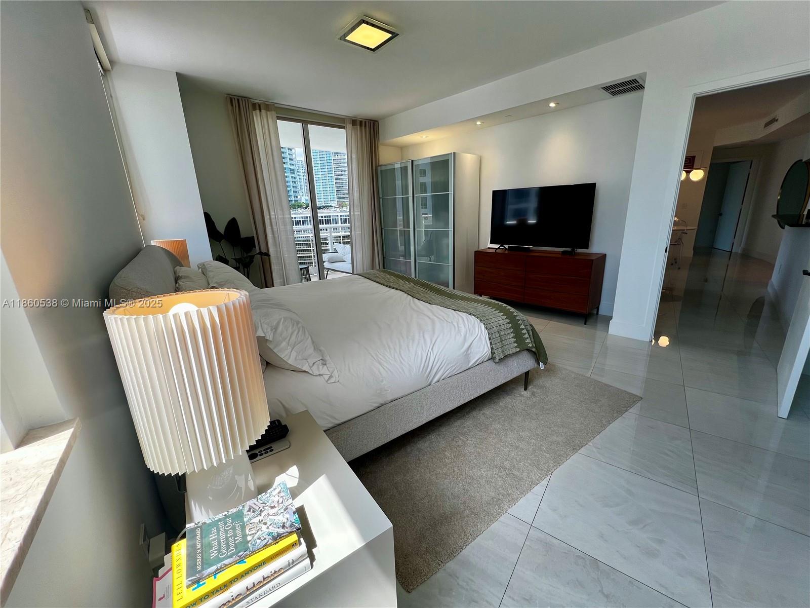 901 Brickell Key Blvd # 1509