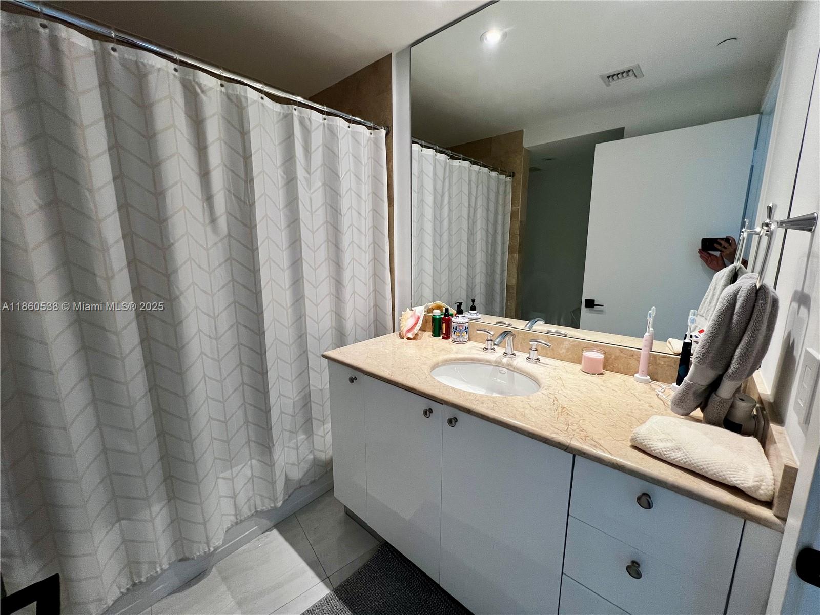 901 Brickell Key Blvd # 1509