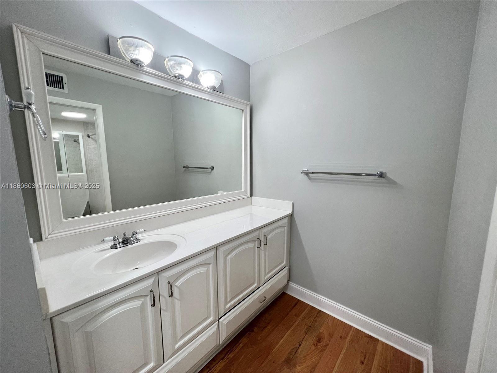 1666 West Ave # 408
