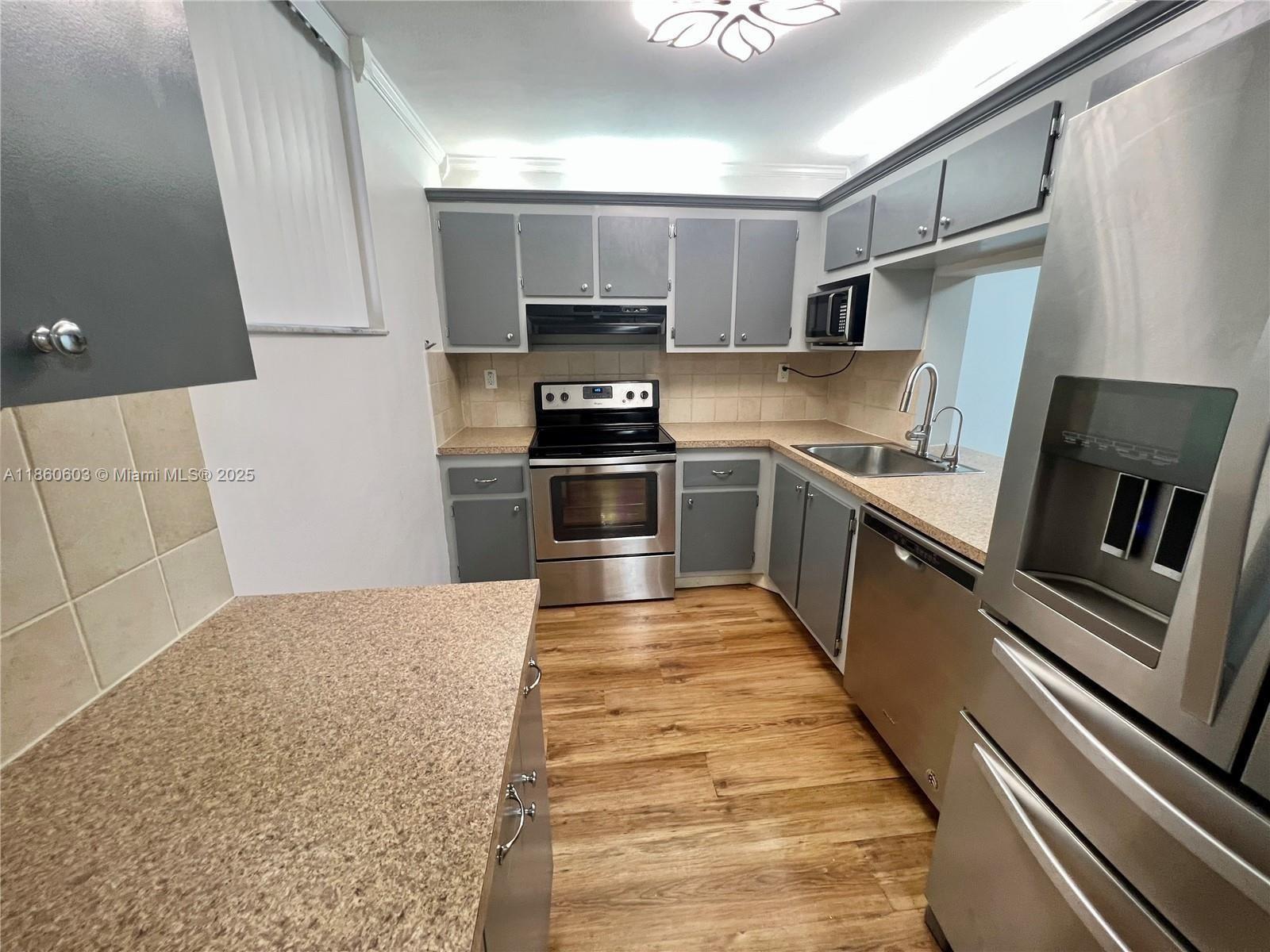 1666 West Ave # 408