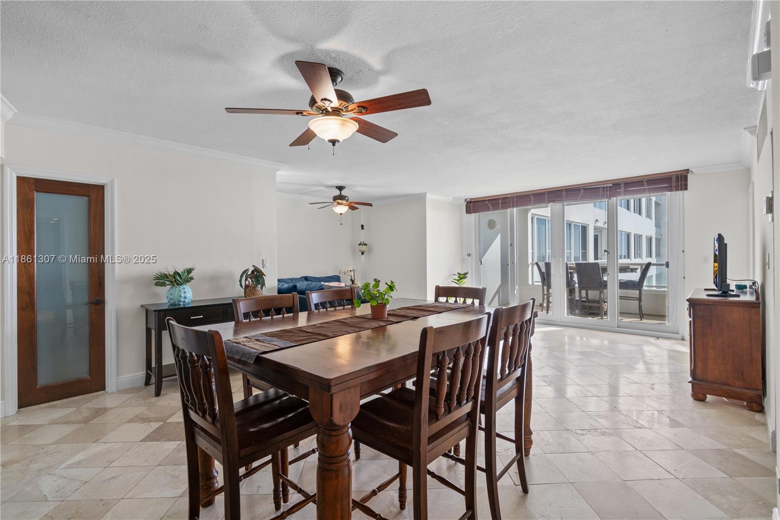 5005 Collins Ave # 615