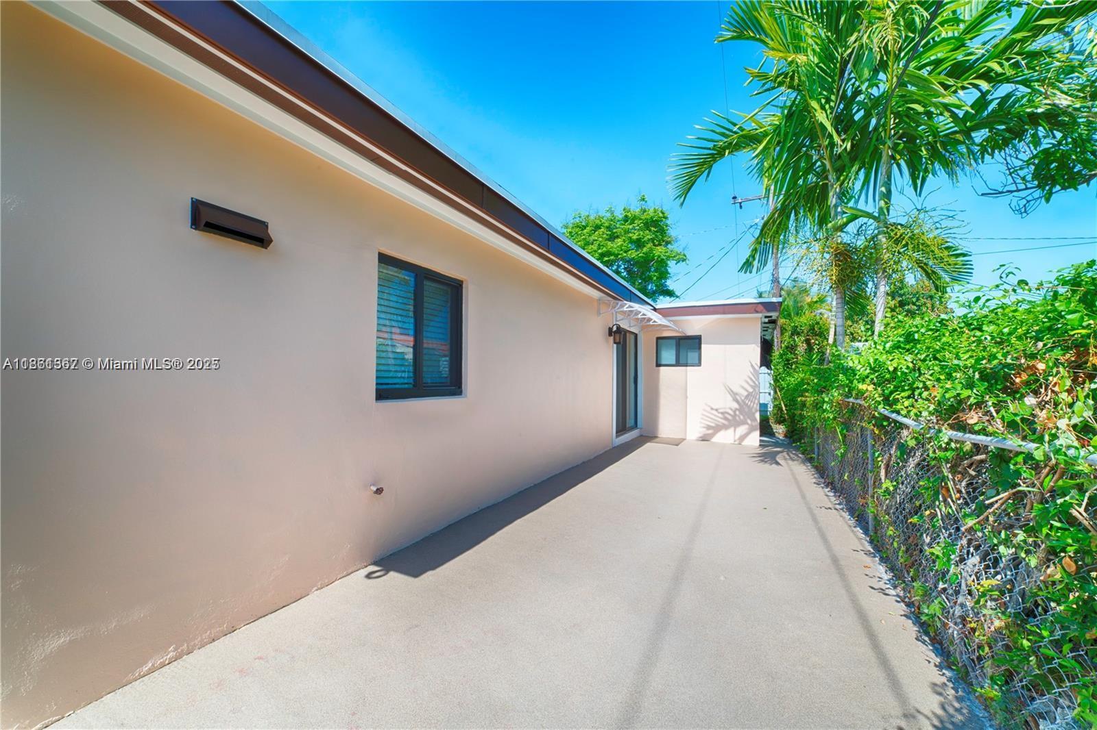 4350 SW 1st St Rear
