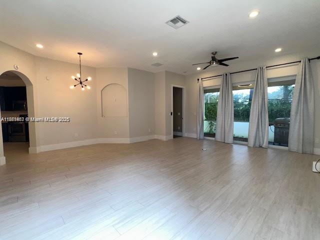 6421 Bella Cir # 305