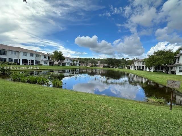 6421 Bella Cir # 305