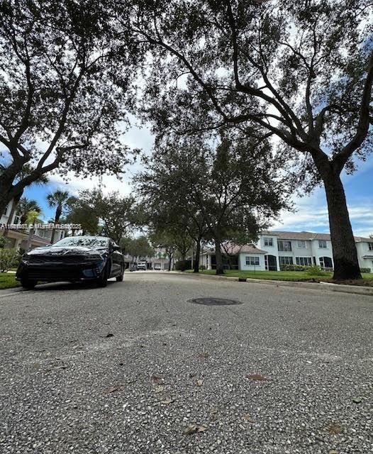 6421 Bella Cir # 305