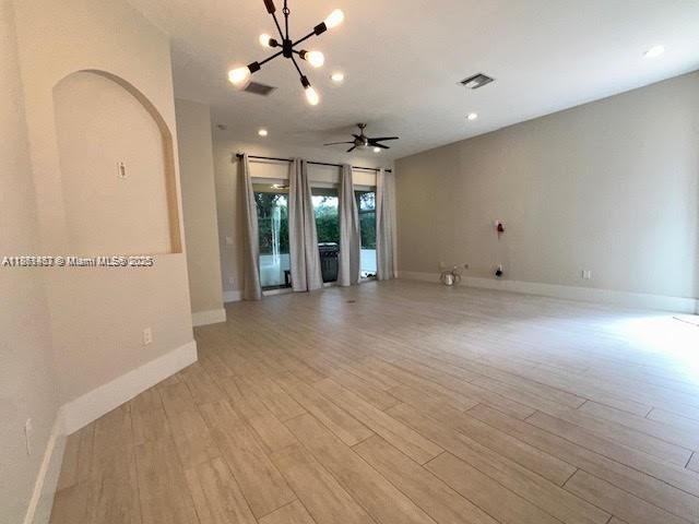 6421 Bella Cir # 305