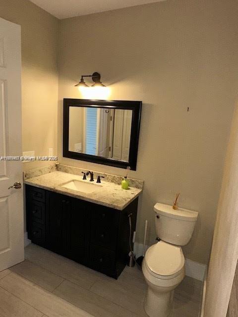 6421 Bella Cir # 305