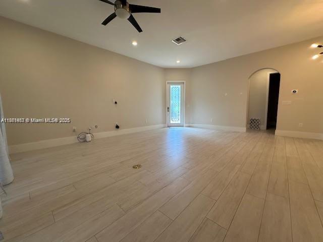 6421 Bella Cir # 305