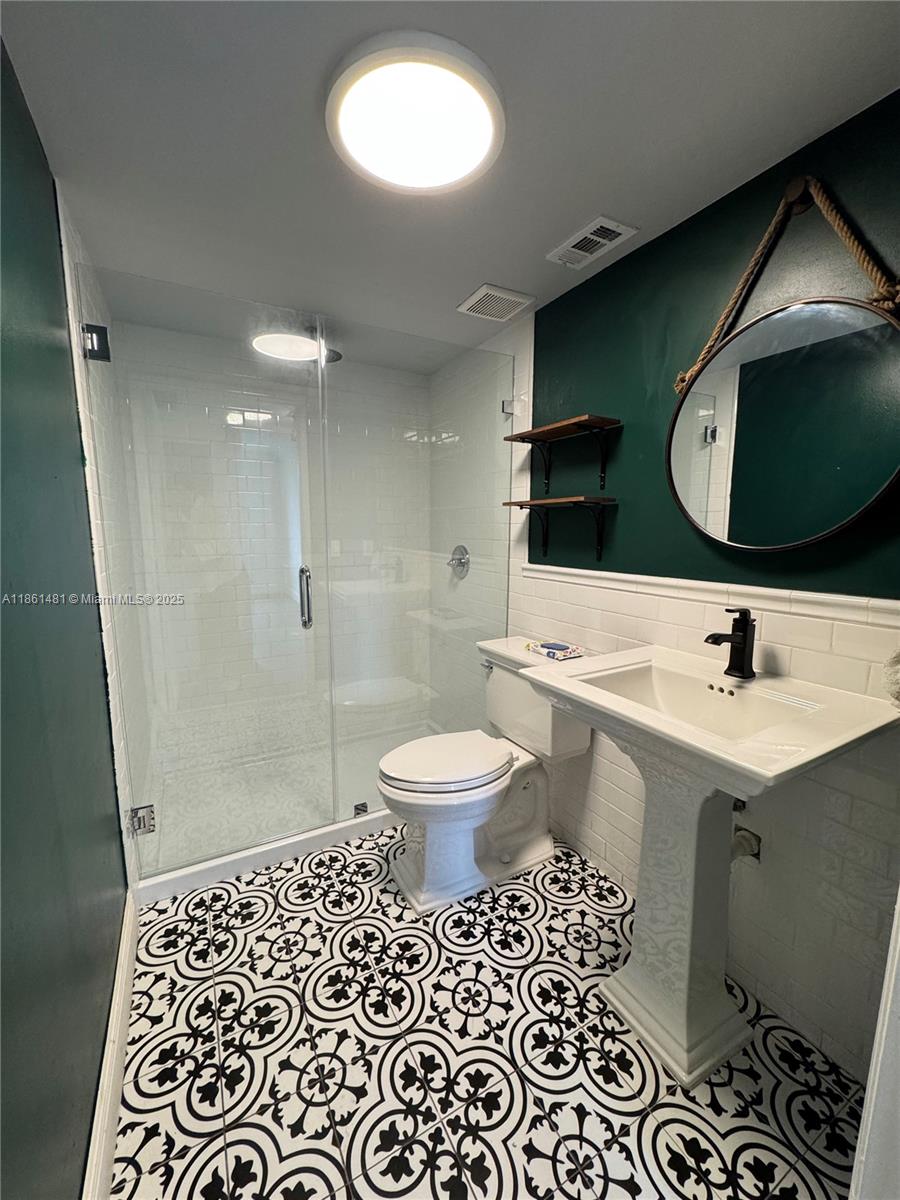 1010 NW 11th St # 406