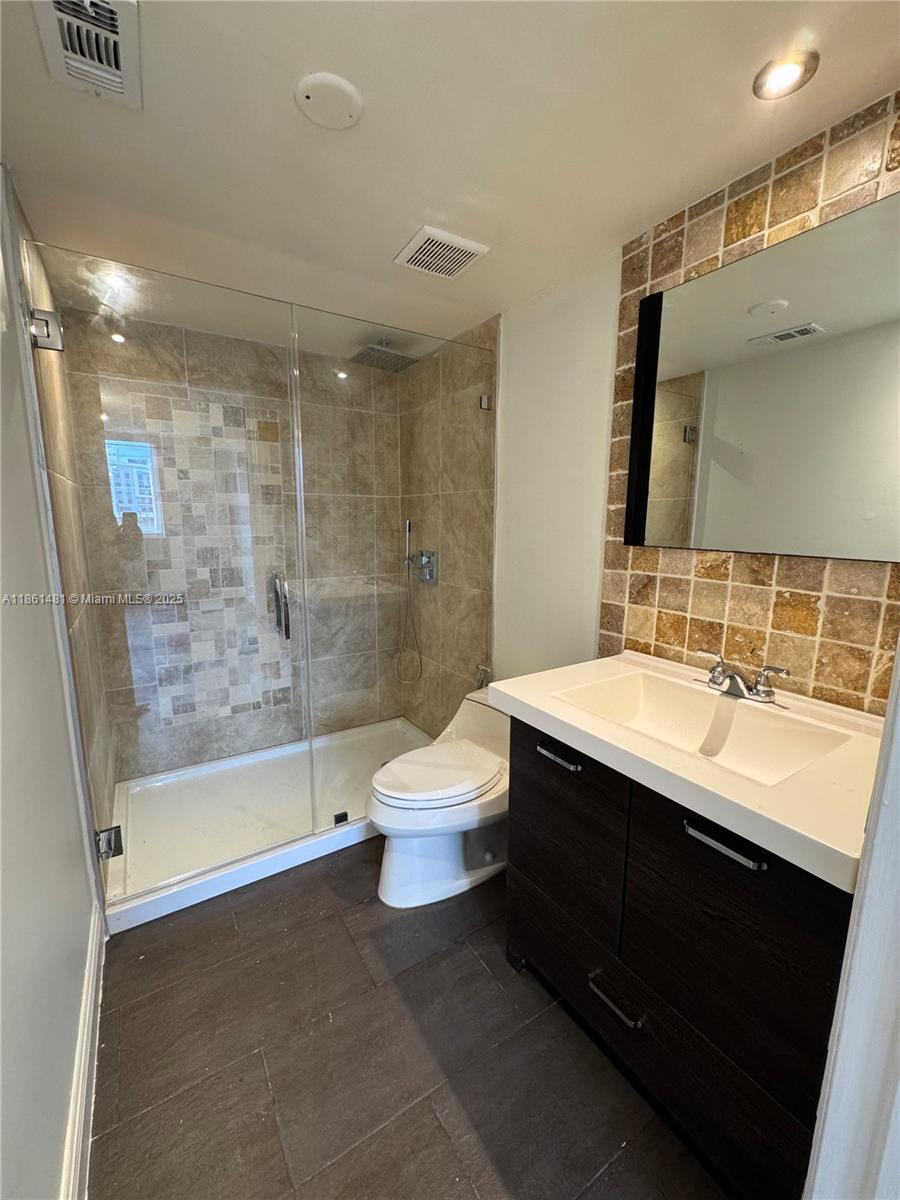 1010 NW 11th St # 406