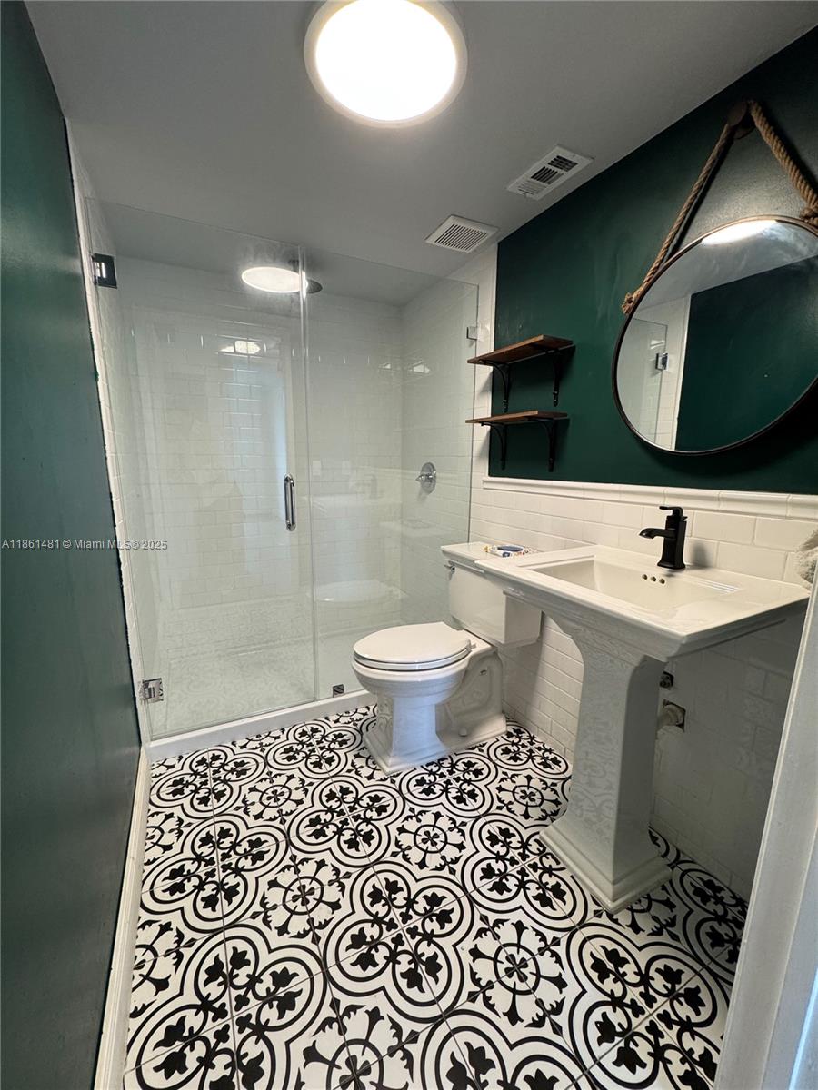 1010 NW 11th St # 406