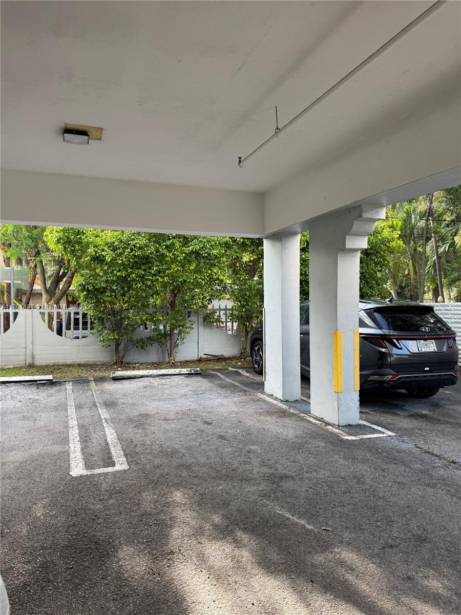 1010 NW 11th St # 406