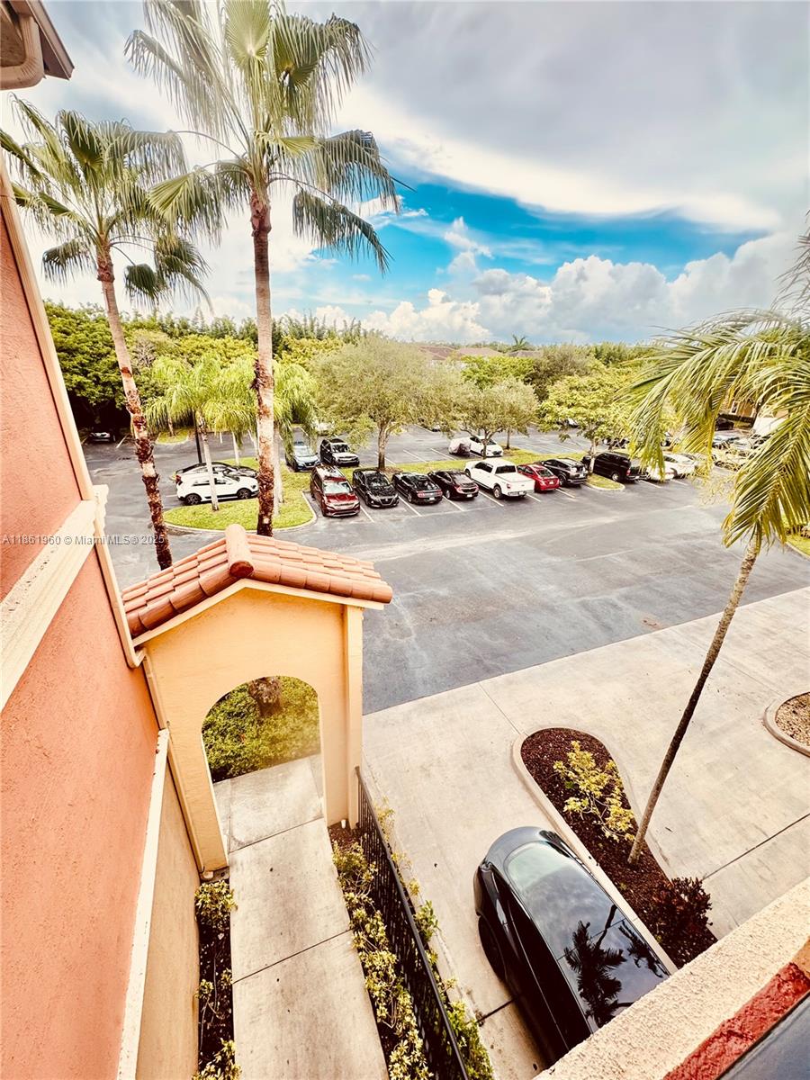 4404 SW 160th Ave # 831