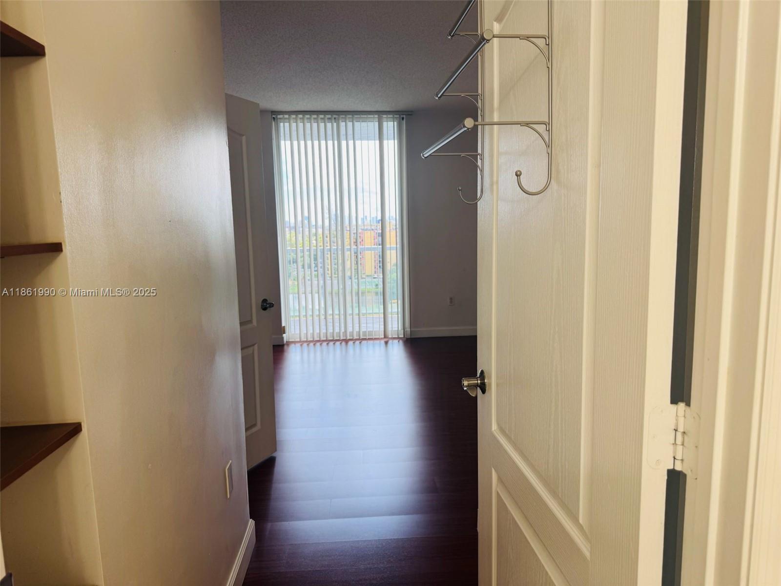 5077 NW 7th St # 907