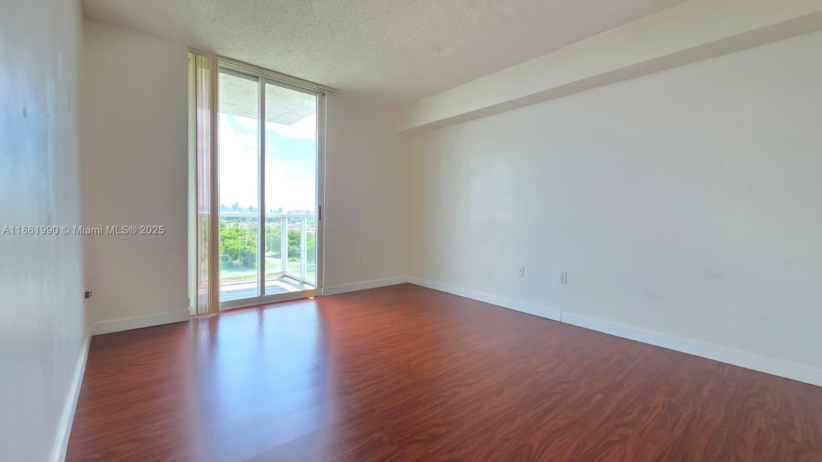 5077 NW 7th St # 907