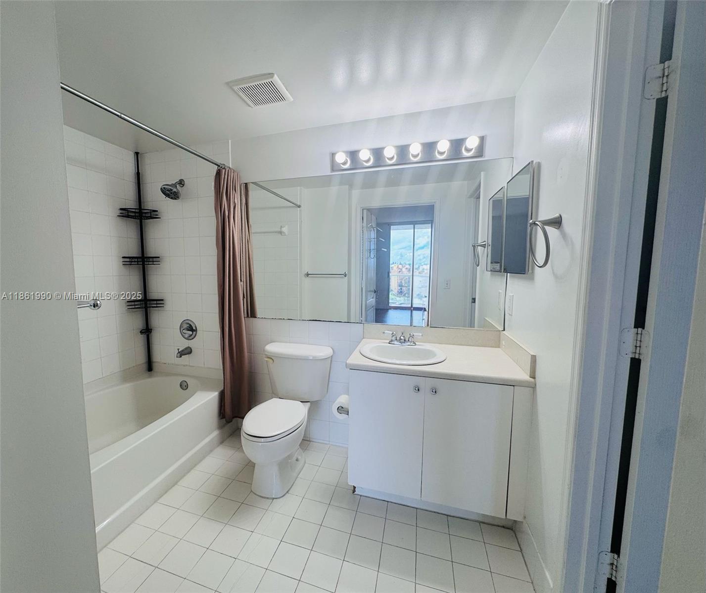 5077 NW 7th St # 907