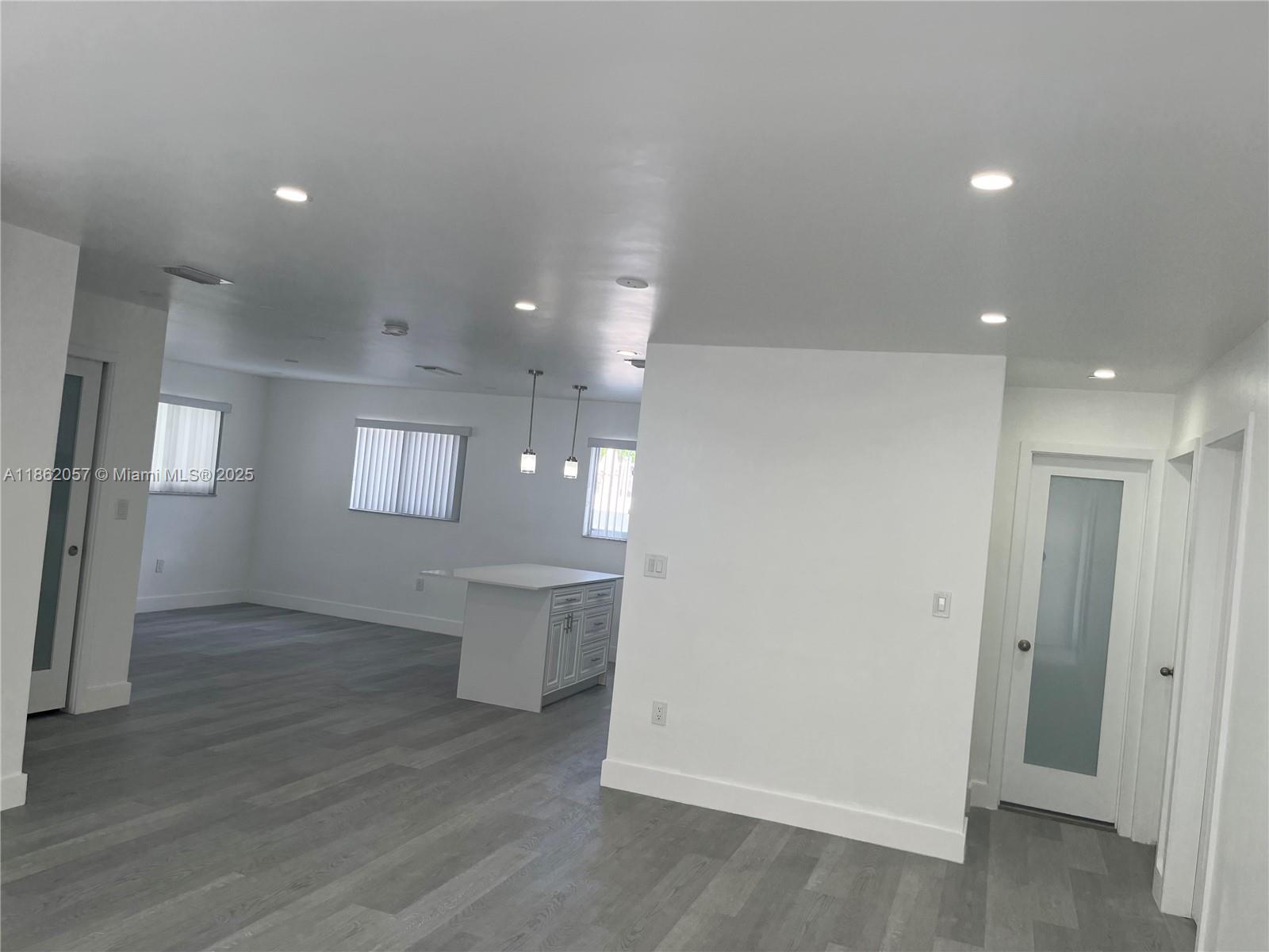 7113 SW 21st St # 7115