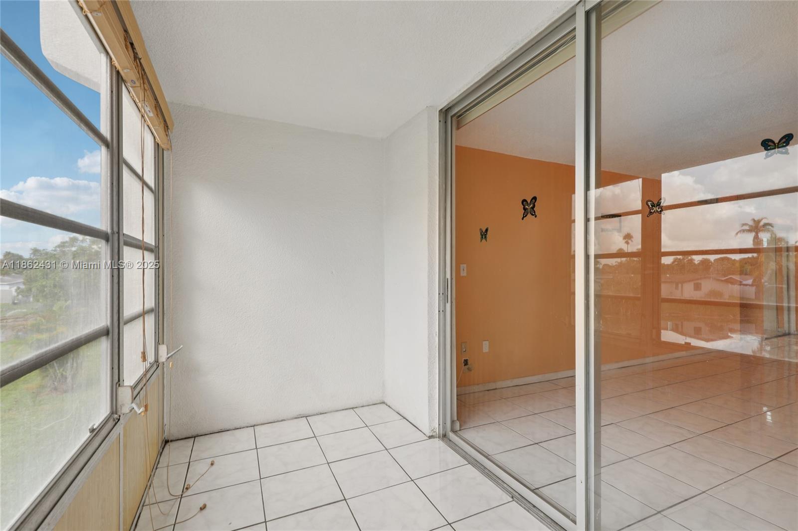 8135 Boulevard # 208