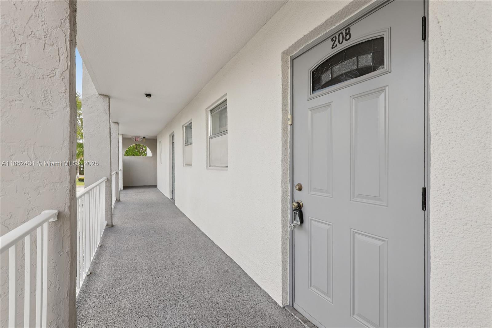 8135 Boulevard # 208