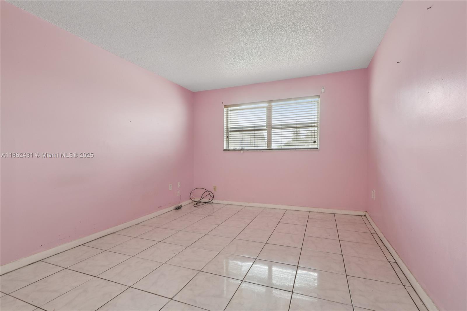 8135 Boulevard # 208