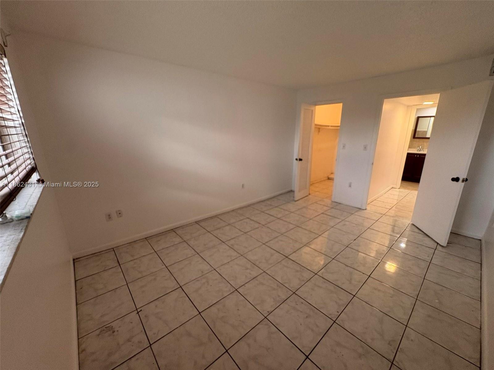 8135 Boulevard # 208