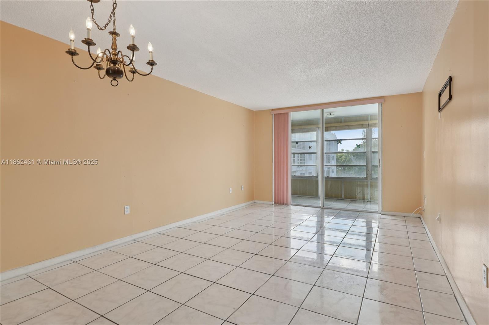 8135 Boulevard # 208