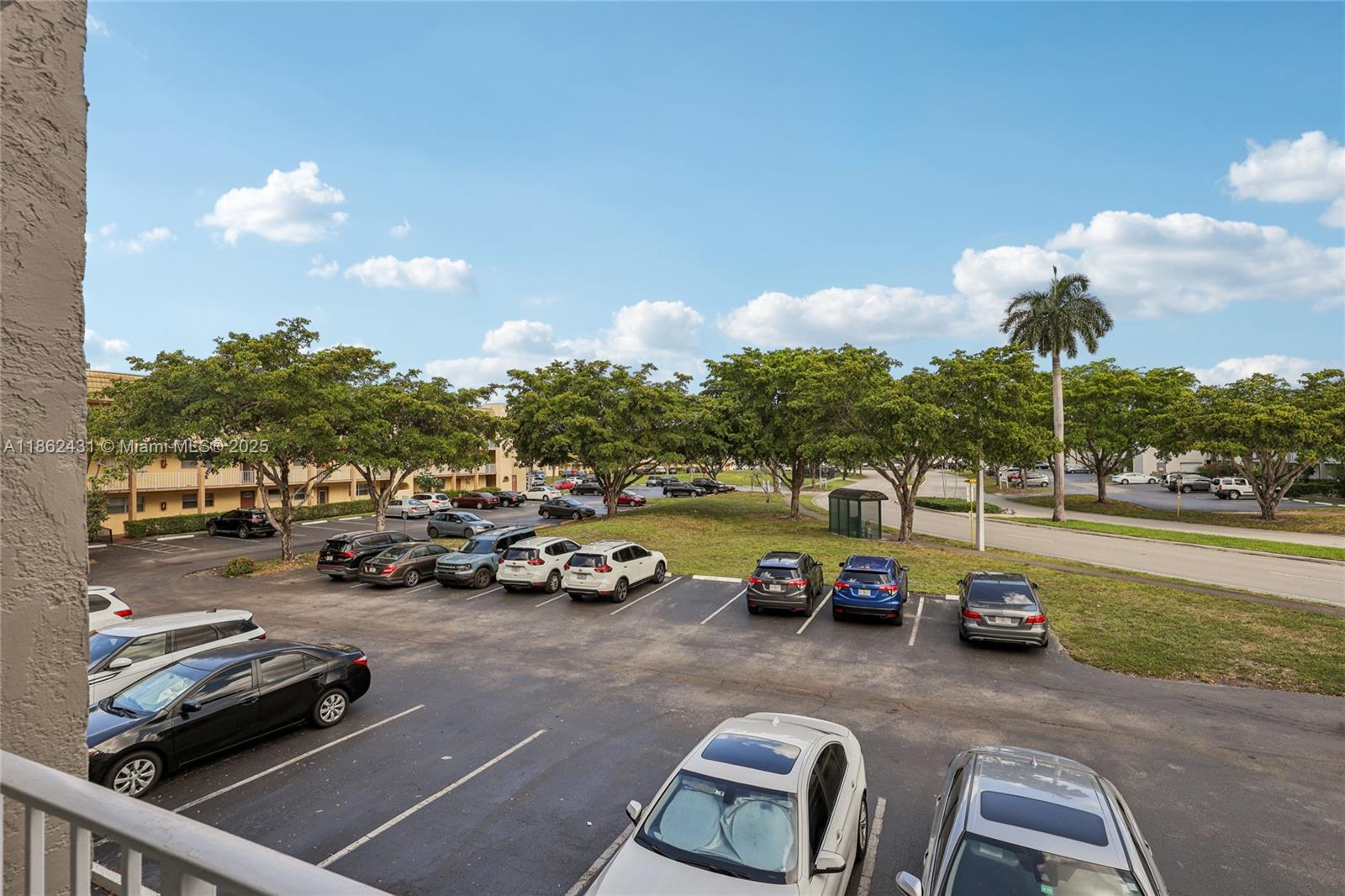 8135 Boulevard # 208