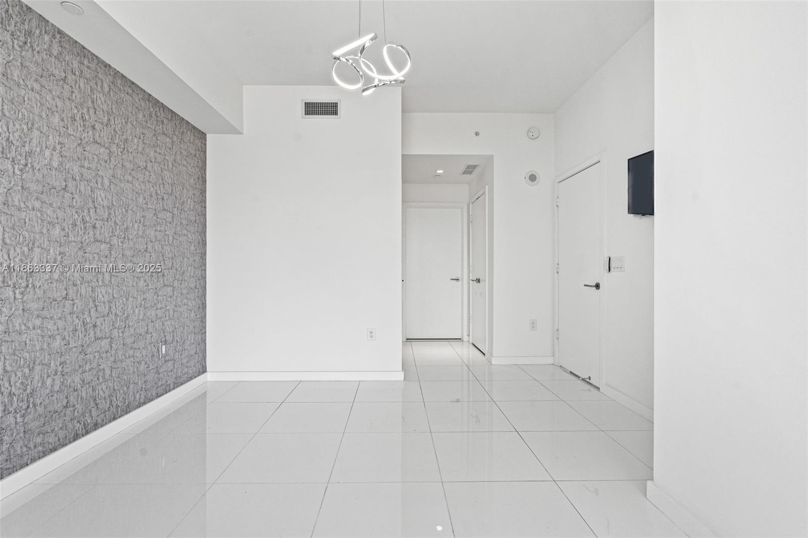 851 NE 1st Ave # 1506