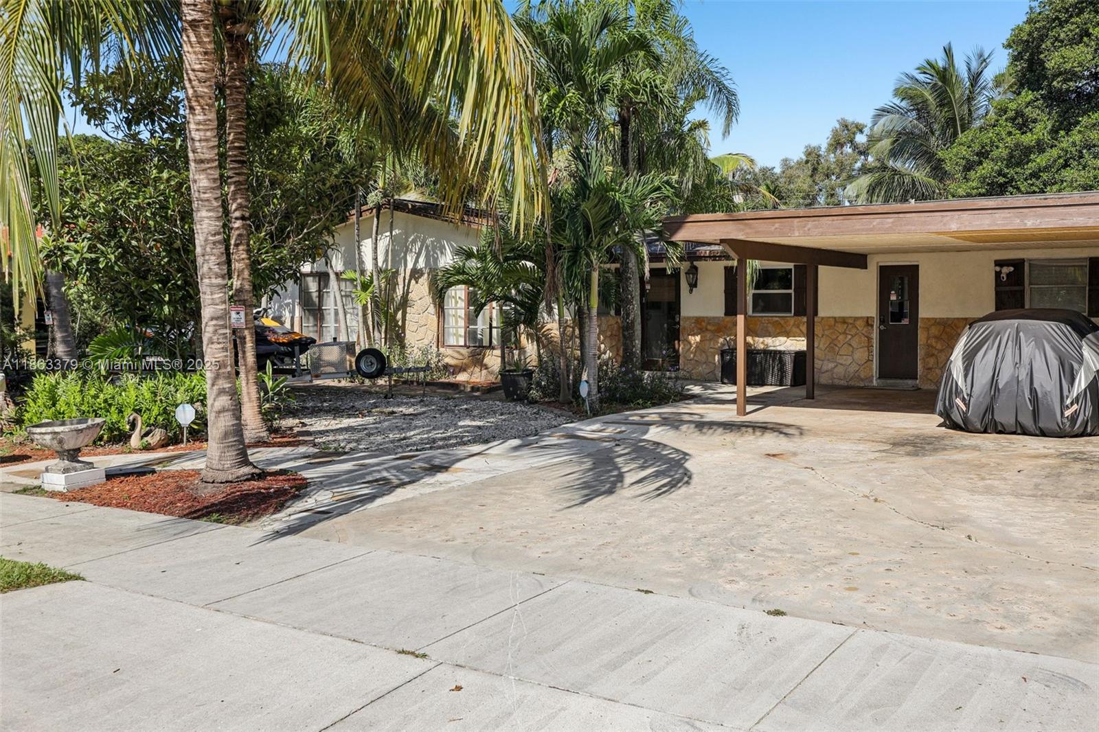 2441 SW 43rd Ave