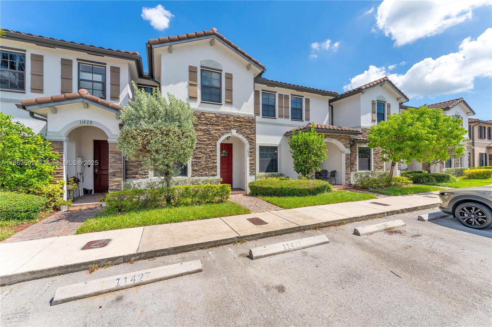 11427 SW 248th Ter