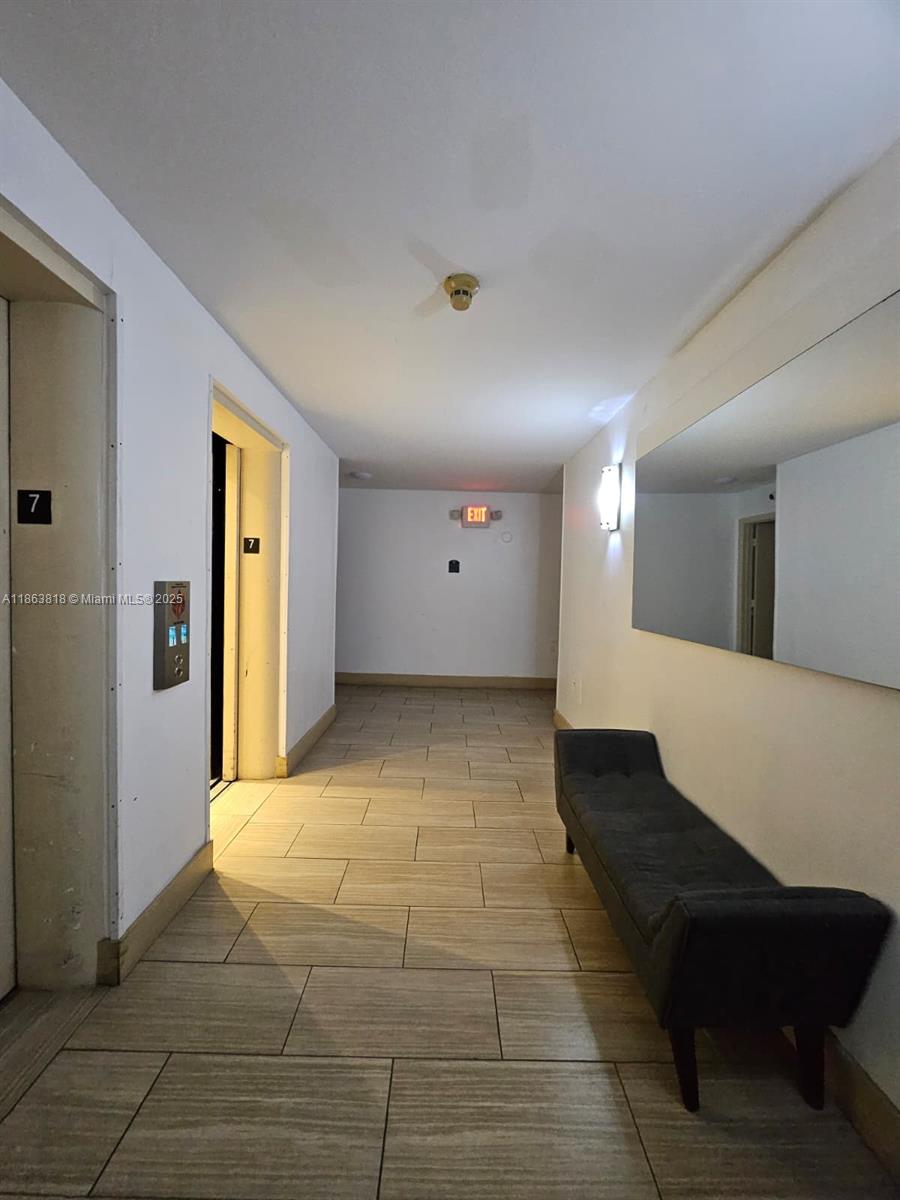 1455 N Treasure Dr # 7G