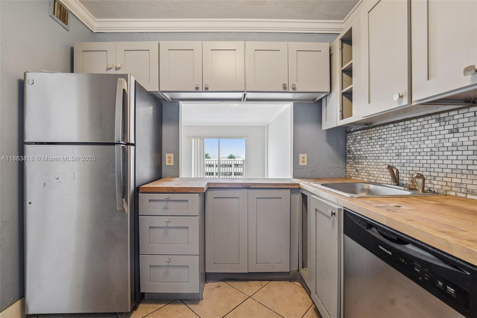 1455 N Treasure Dr # 7G