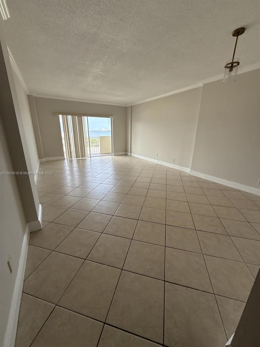 1455 N Treasure Dr # 7G