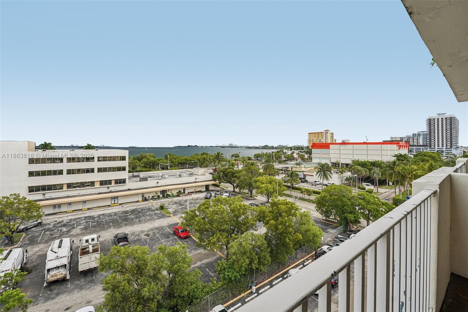 1455 N Treasure Dr # 7G