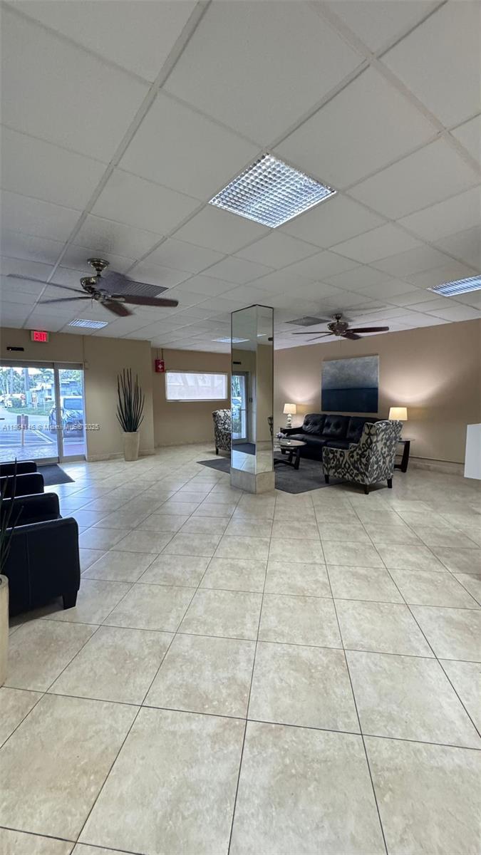 900 NE 18th Ave # 404