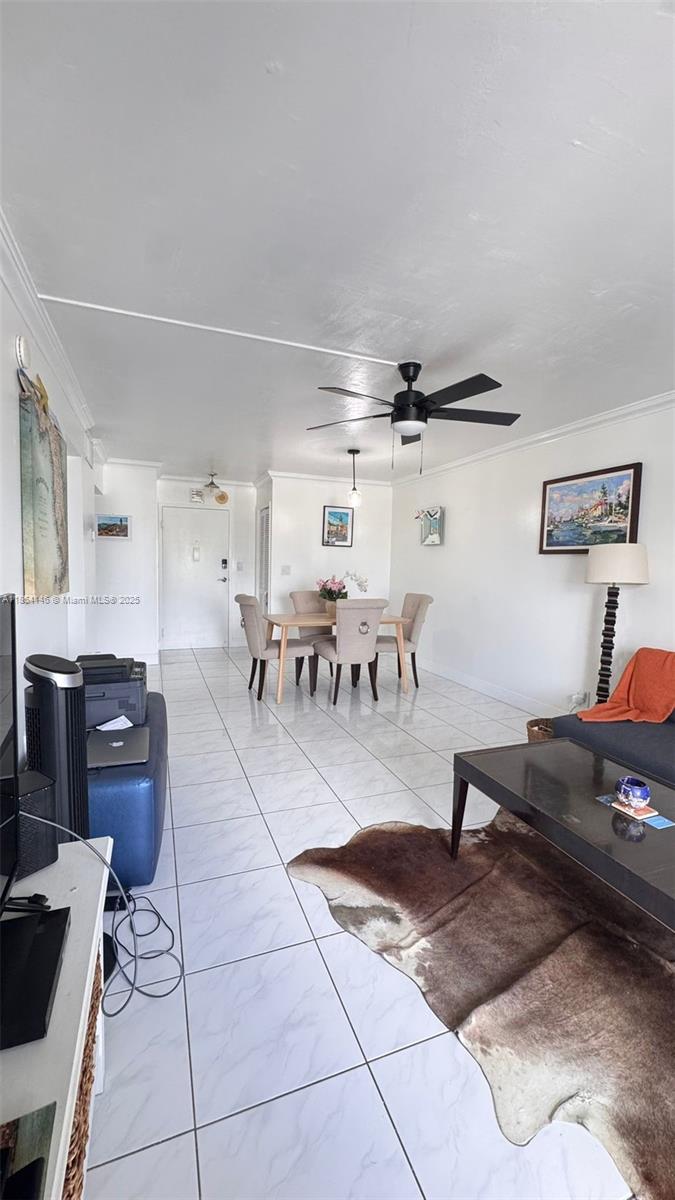 900 NE 18th Ave # 404