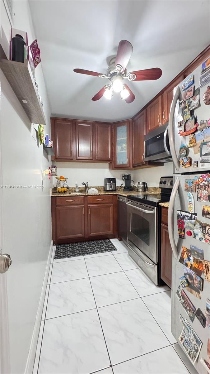 900 NE 18th Ave # 404