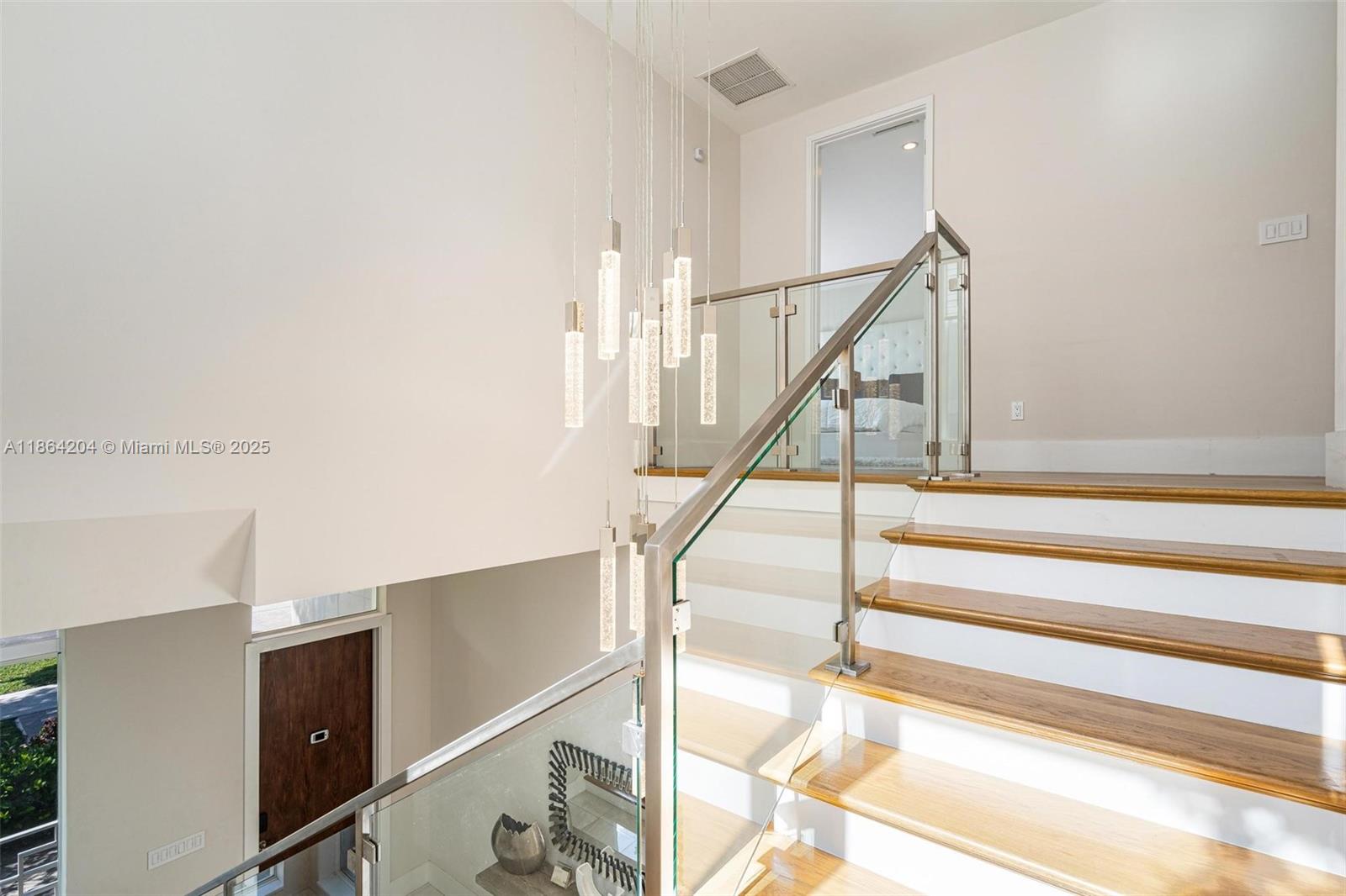 2516 NE 32nd Ave