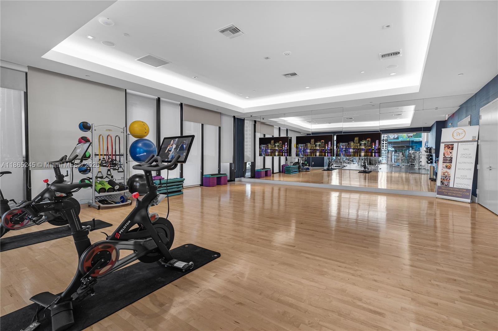 1010 Brickell Ave # 3307